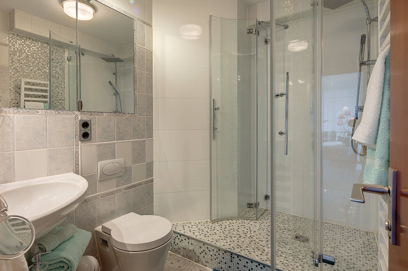 Etagenwohnung mit 1.5 Zimmern | München-Neuhausen | 1807ML3 | Modernes Bad mit großer Dusche