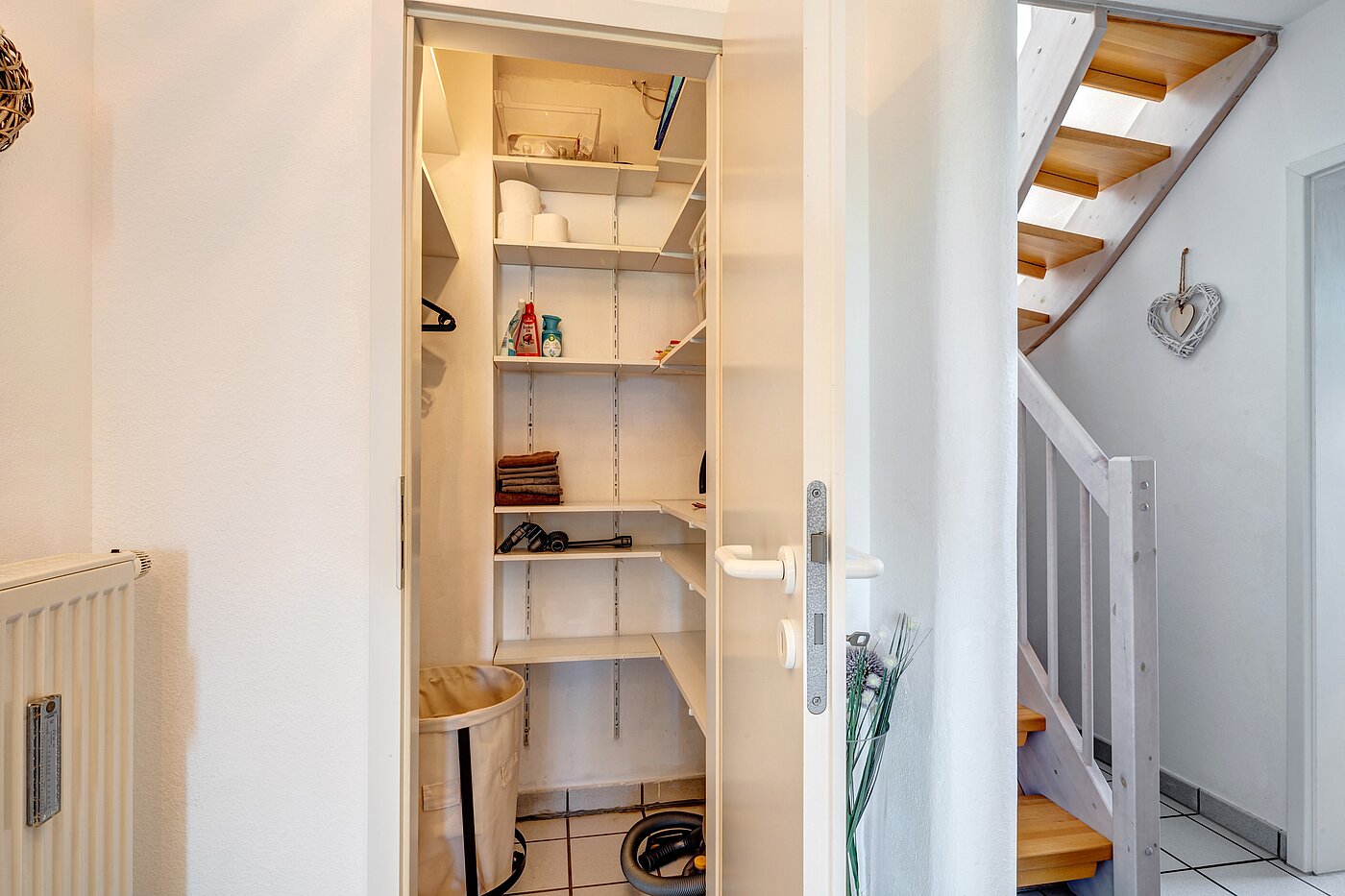 Etagenwohnung mit 2 Zimmern | Neubiberg | 70129 | Praktische Abstellkammer
