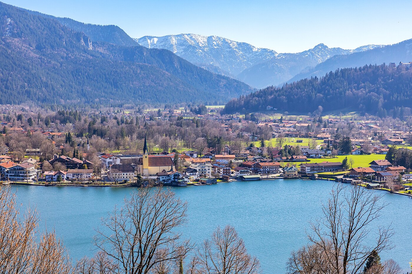 Mehrfamilienhaus mit 11 Zimmern | Rottach-Egern | 70215 | Blick auf die Bucht...