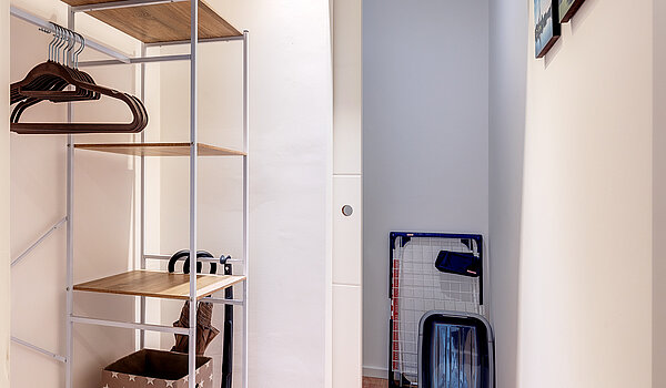 Etagenwohnung mit 3 Zimmern | Unterhaching | 70421 | Praktische Abstellkammer