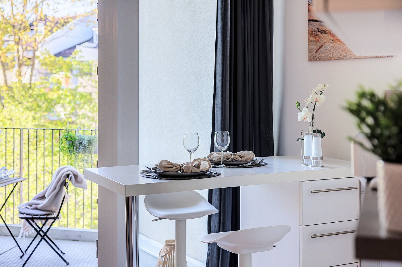 Apartment mit 1.5 Zimmern | München-Bogenhausen | 70378 | ...und Essbereich