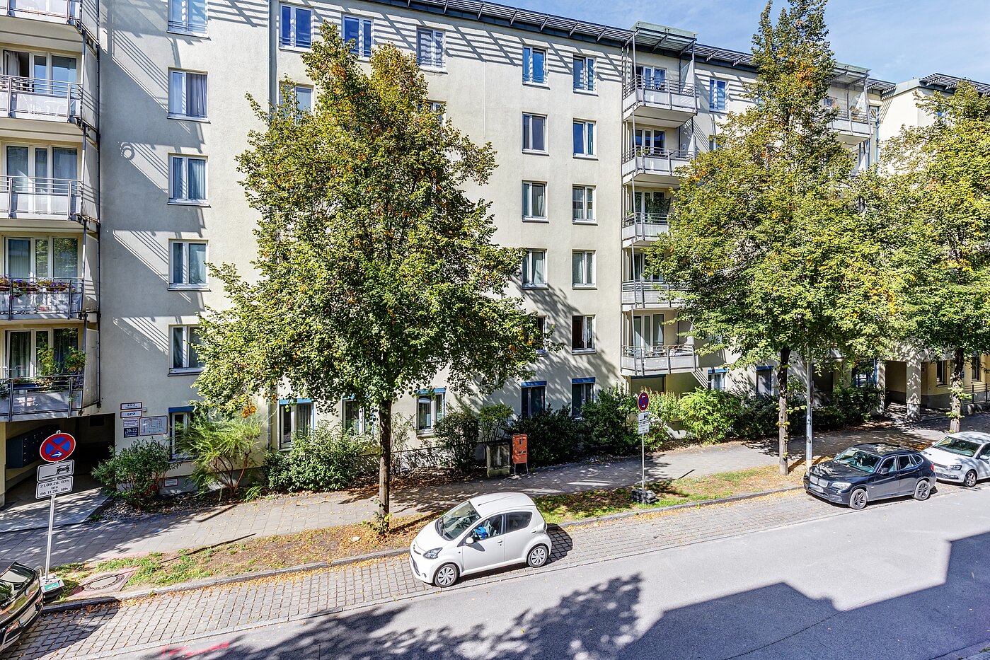 Etagenwohnung mit 3 Zimmern | München-Neuhausen | 70489 | Ruhige Anliegerstraße
