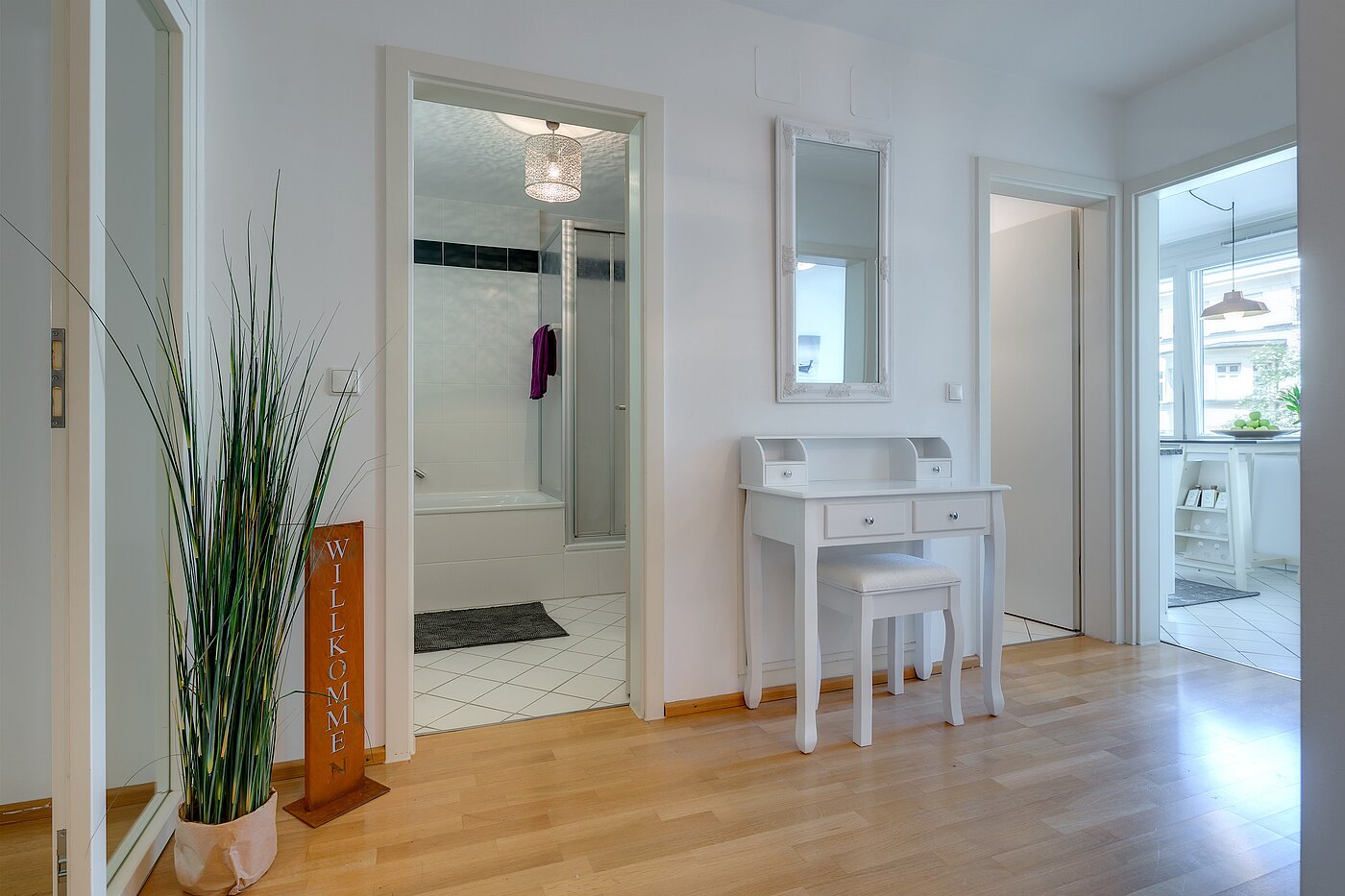 Etagenwohnung mit 3 Zimmern | München-Isarvorstadt | 70157 | Diele mit Stauraum