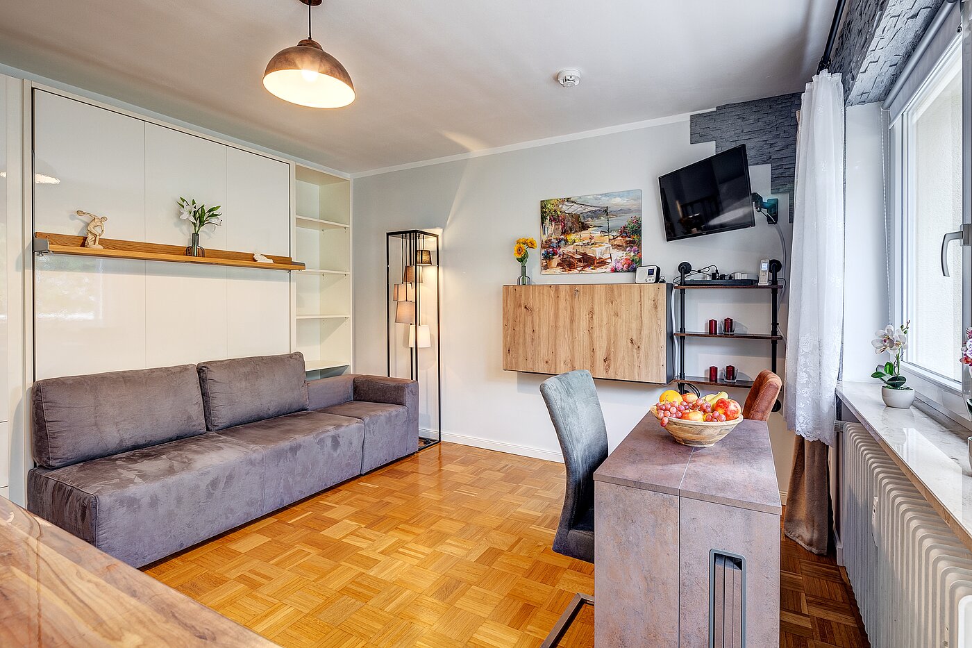 Apartment mit 1 Zimmer | 70478 | kleiner Essplatz