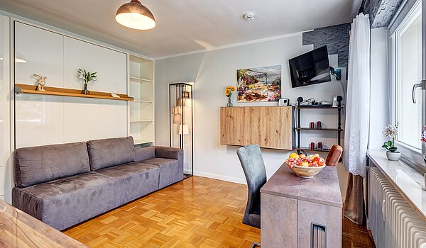 Apartment mit 1 Zimmer | 70478 | kleiner Essplatz