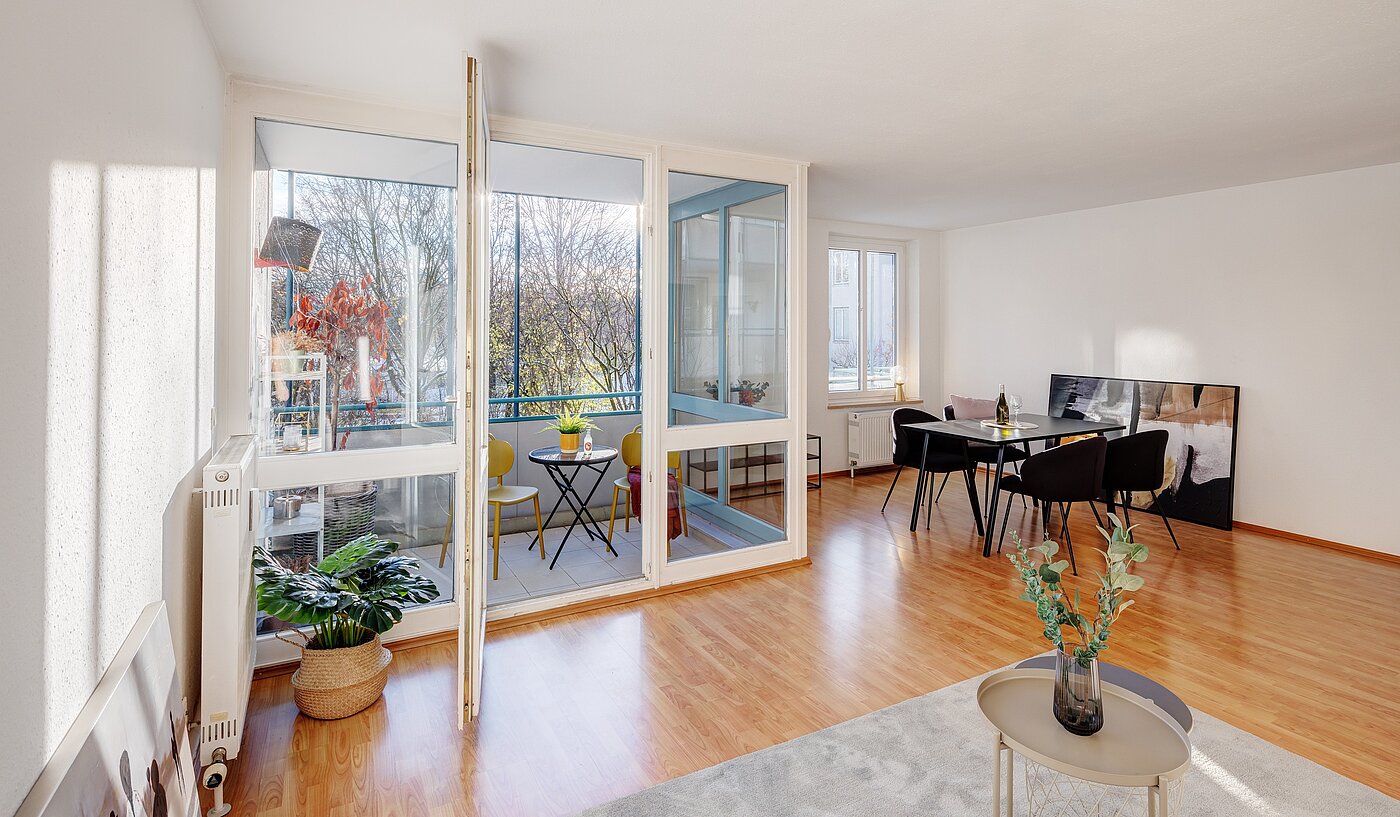 Etagenwohnung mit 3 Zimmern | München-Bogenhausen | 70085 | ...mit Zugang zum Balkon