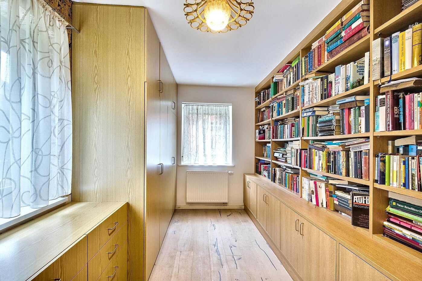 Einfamilienhaus mit 8 Zimmern | 70229 | Zimmer im Anbau..