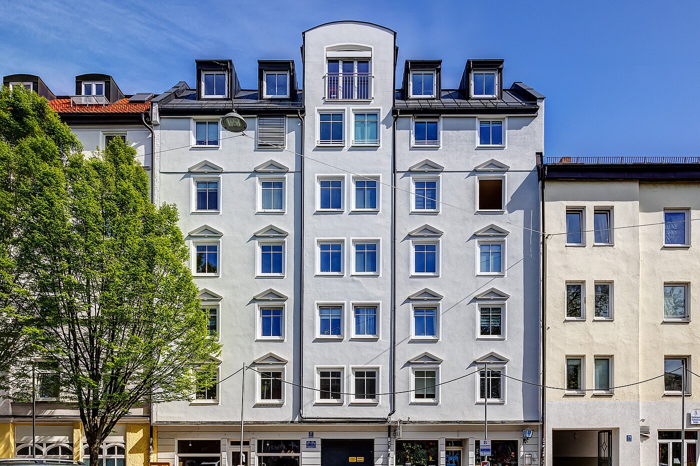 Etagenwohnung mit 2.5 Zimmern | München-Isarvorstadt | 70121 | Ansicht von der Straße