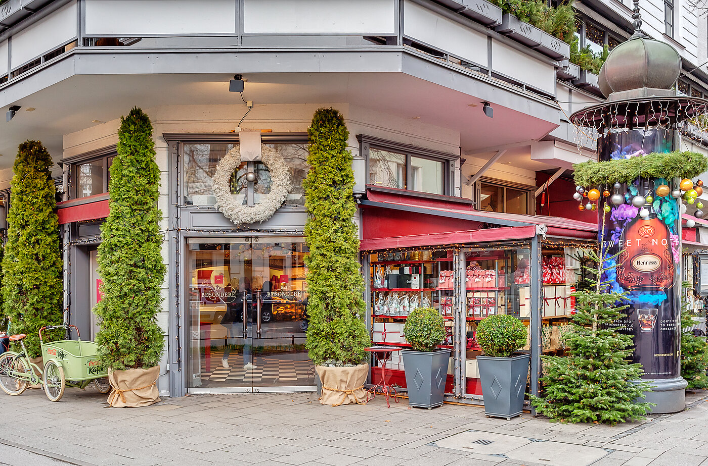 Etagenwohnung mit 2 Zimmern | München-Bogenhausen | 70160 | Ganz in...