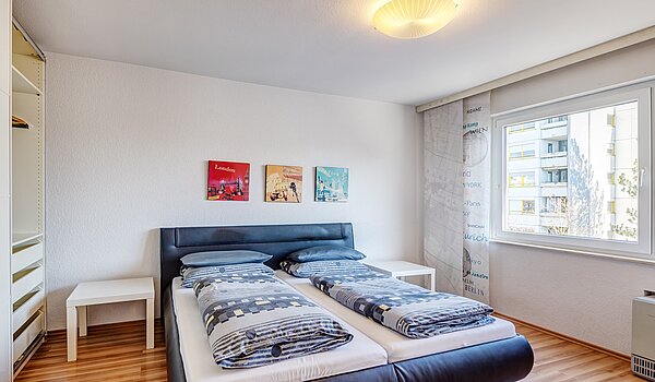 Etagenwohnung mit 2.5 Zimmern | München-Hadern | 70393 | Schlafzimmer...