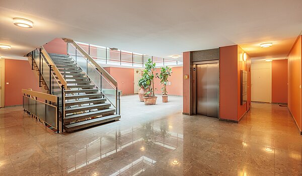 Etagenwohnung mit 3.5 Zimmern | München-Bogenhausen | 703052 | Repräsentativer Entrée...