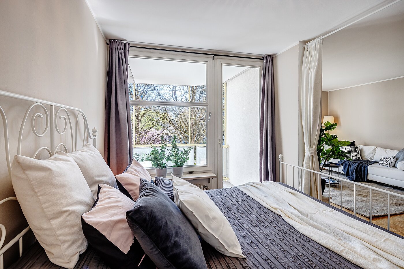 Etagenwohnung mit 1.5 Zimmern | München-Bogenhausen | 2203ML2 | ...und Zugang zum Balkon