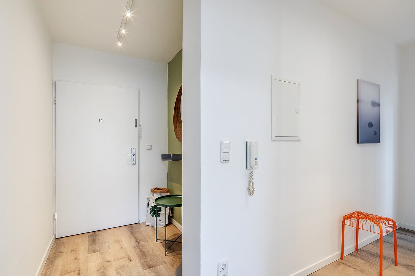 Erdgeschosswohnung mit 2 Zimmern | München-Moosach | 70462 | Flur