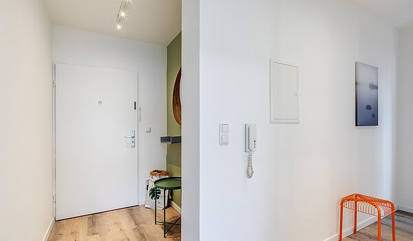 Erdgeschosswohnung mit 2 Zimmern | München-Moosach | 70462 | Flur