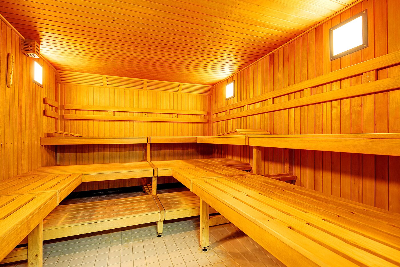 Etagenwohnung mit 2 Zimmern | München-Sendling-Westpark | 2204ML2 | ...mit Sauna und...