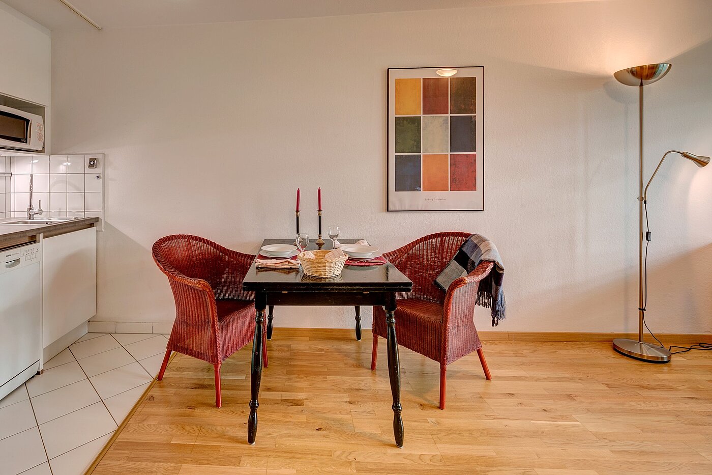 Hochparterre mit 1 Zimmer | München-Neuhausen | 1911ML10 | Kleiner Essplatz