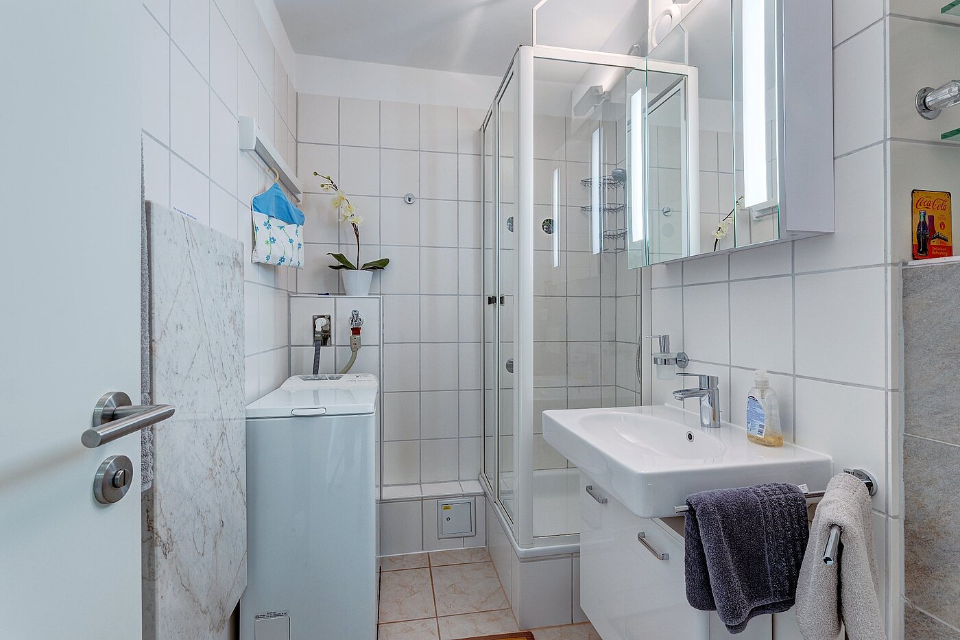 Etagenwohnung mit 1 Zimmer | München-Schwanthalerhöhe | 2106ML8 | ... mit Dusche