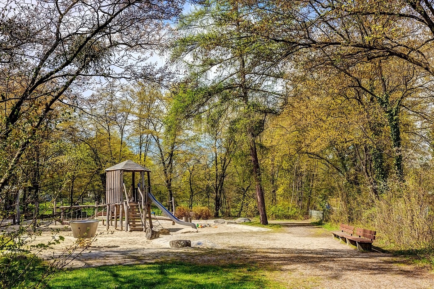 Etagenwohnung mit 2.5 Zimmern | München-Obermenzing | 700191 | Parkanlage am Pasing-Nymphenburg-Kanal