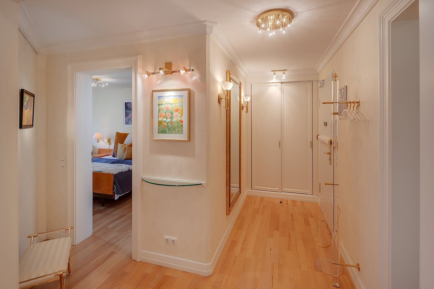 Etagenwohnung mit 2 Zimmern | München-Sendling | 2010ML1 | Ansprechende Diele mit...