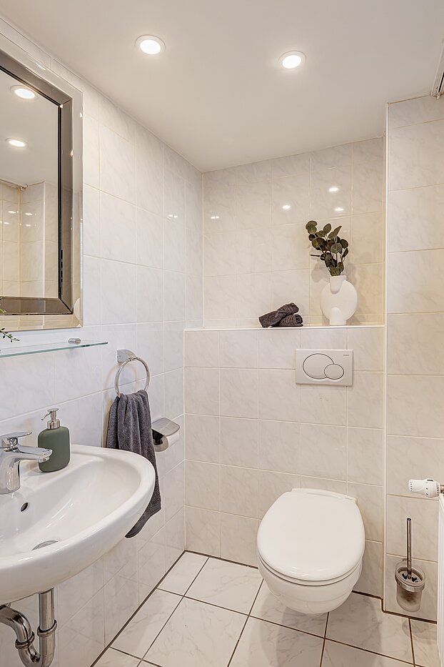 Reihenmittelhaus mit 5 Zimmern | Unterschleißheim | 70187 | Gäste-WC