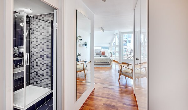 Etagenwohnung mit 1 Zimmer | München-Maxvorstadt | 70165 | Flur mit Einbauten