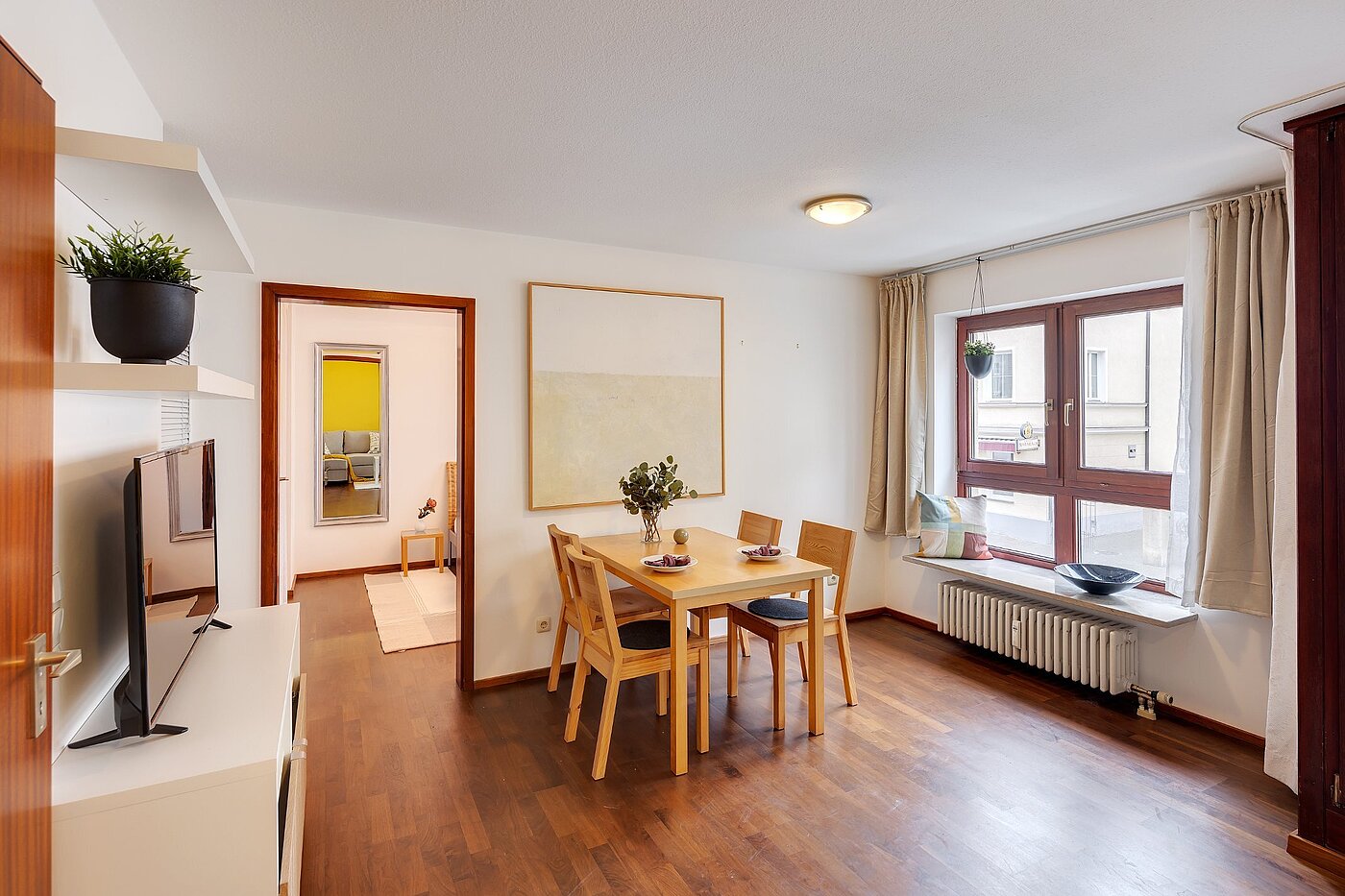 Etagenwohnung mit 2 Zimmern | München-Neuhausen | 2012ML5 | Gemütliche Essecke und...