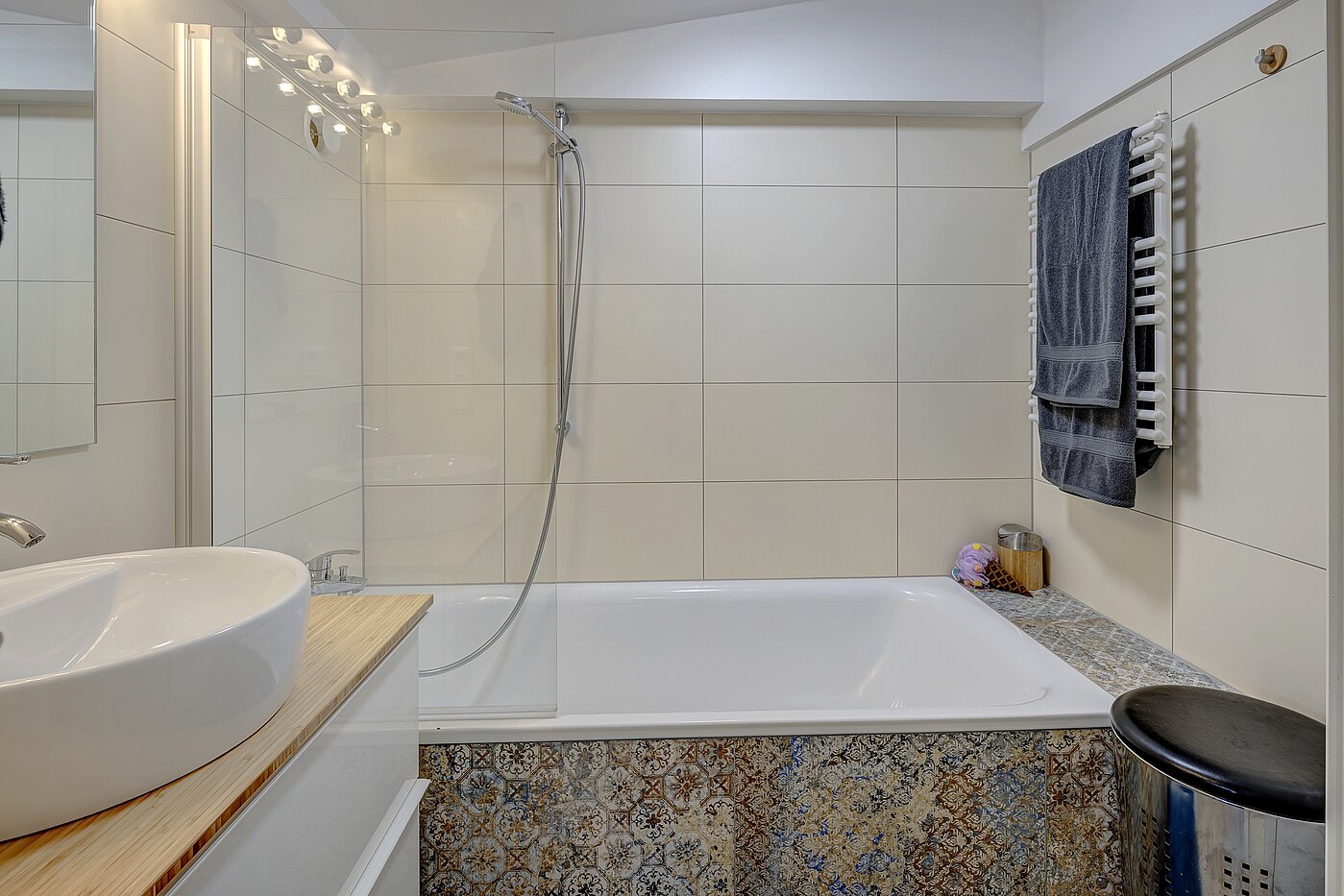 Dachgeschosswohnung mit 4.5 Zimmern | München-Ludwigsvorstadt | 70461 | Bad