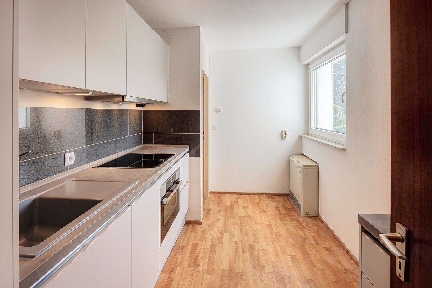 Etagenwohnung mit 2 Zimmern | München-Hadern | 704101 | Küche mit Fenster...