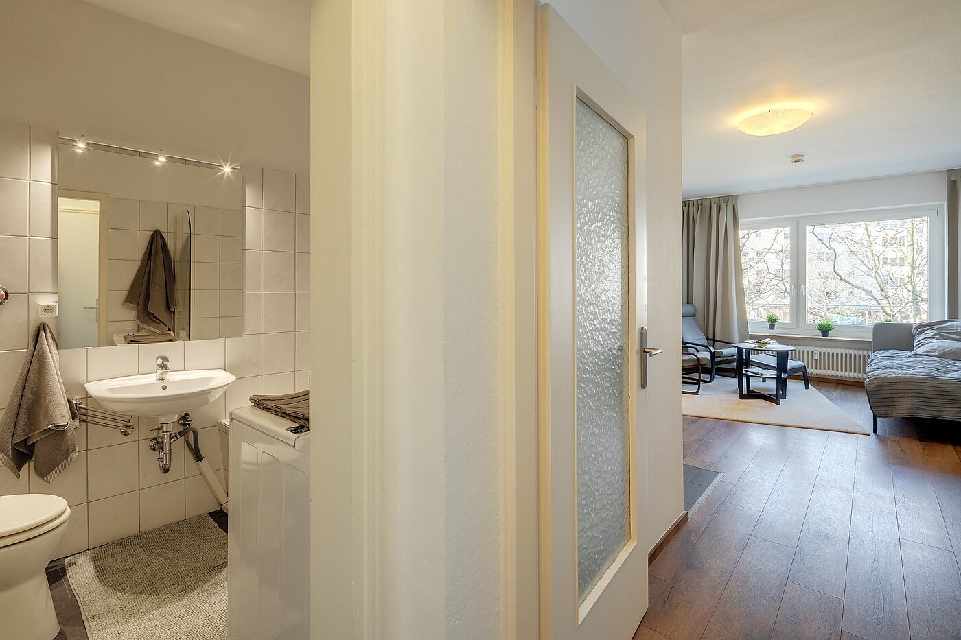 Etagenwohnung mit 3 Zimmern | München-Nymphenburg | 2001ML8 | Blick von der Diele