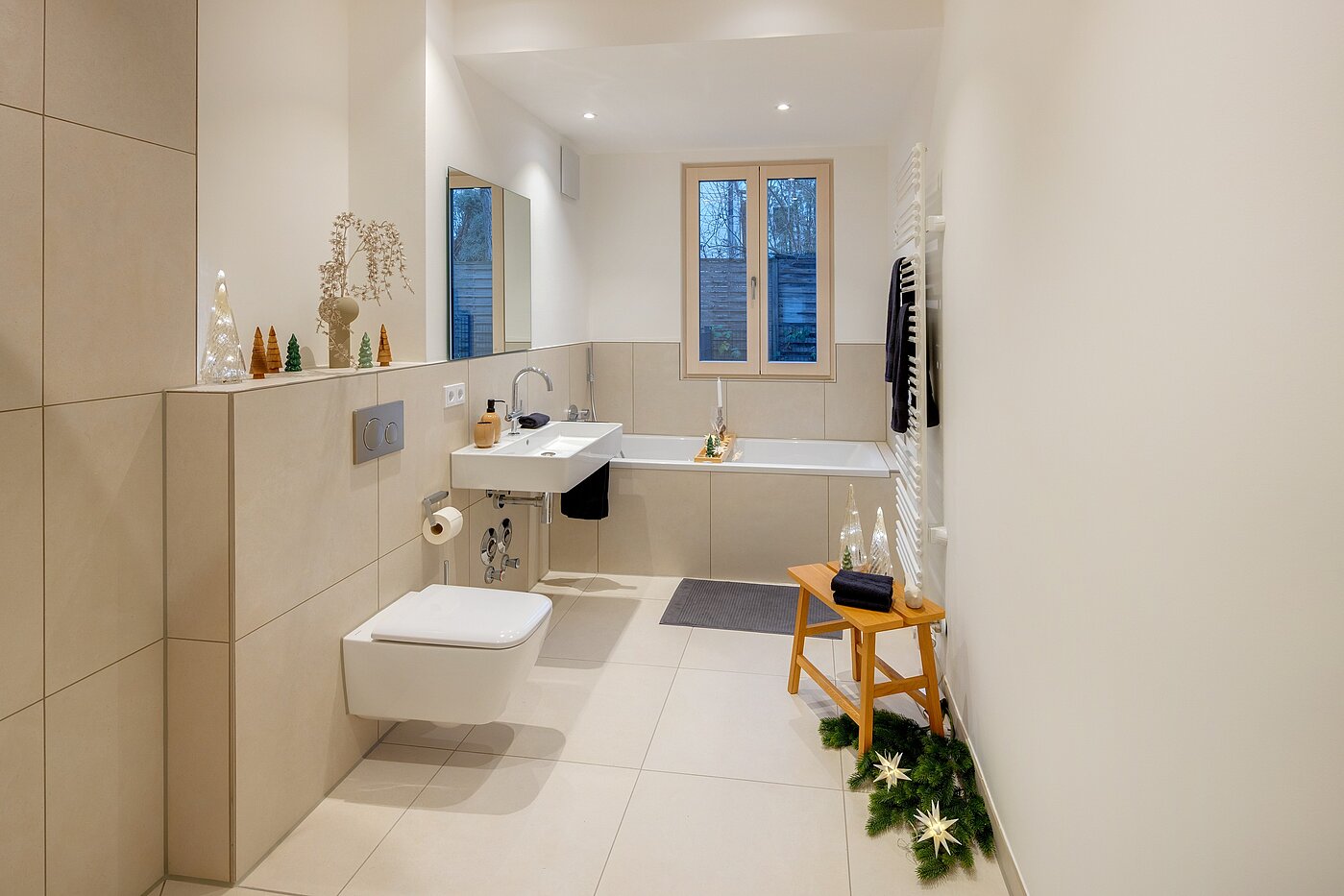 Terrassenwohnung mit 3 Zimmern | München-Harlaching | 70371 | Großes Bad mit...