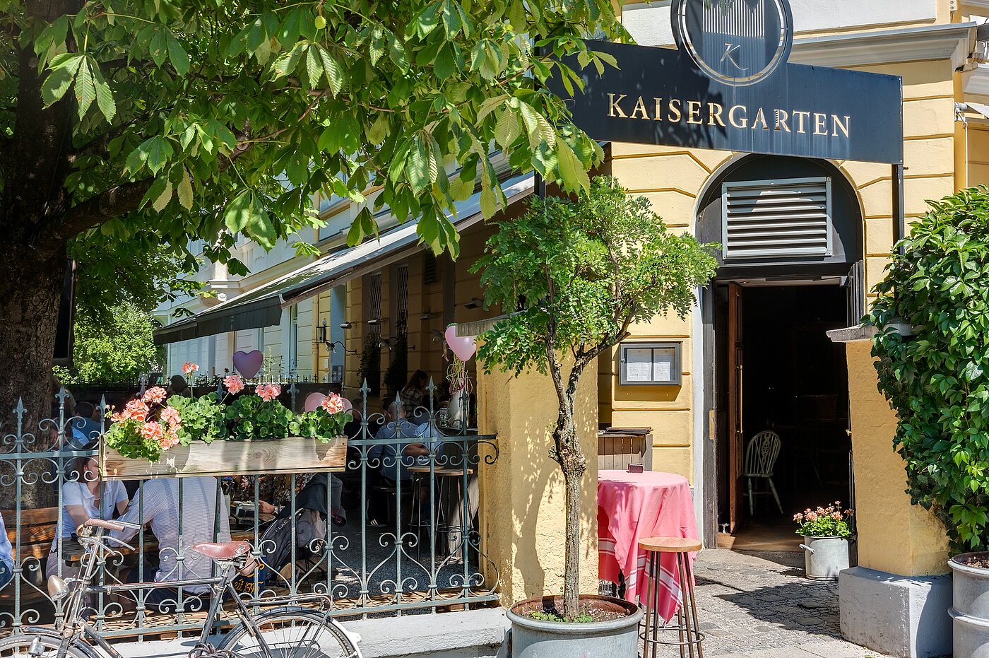 Etagenwohnung mit 2 Zimmern | München-Schwabing | 70130 | Zahlreiche Gastronomieangebote...