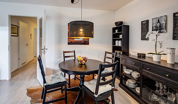 Etagenwohnung mit 3 Zimmern | 70483 | ...Essbereich mit...
