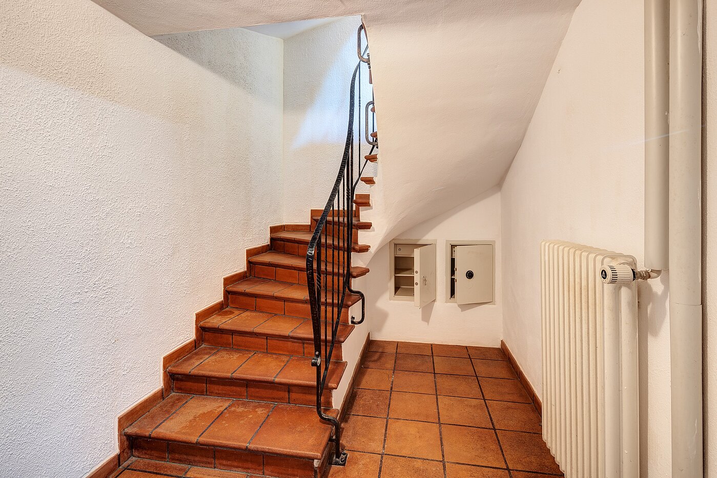 Reiheneckhaus mit 5 Zimmern | Penzberg | 701121 | Eingebaute Tressore