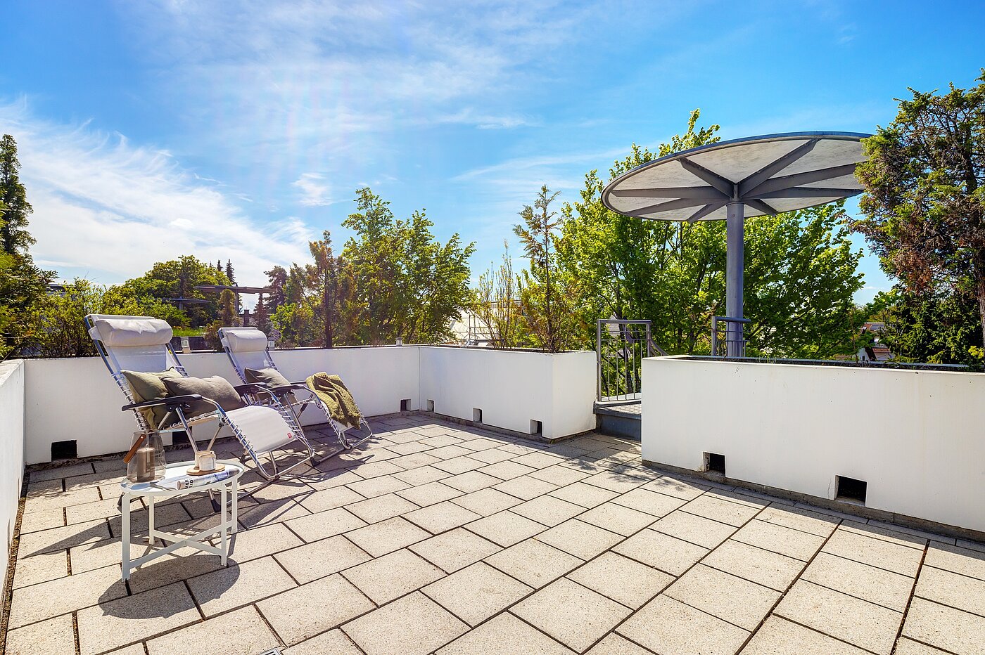 Etagenwohnung mit 2.5 Zimmern | München-Fasangarten | 702211