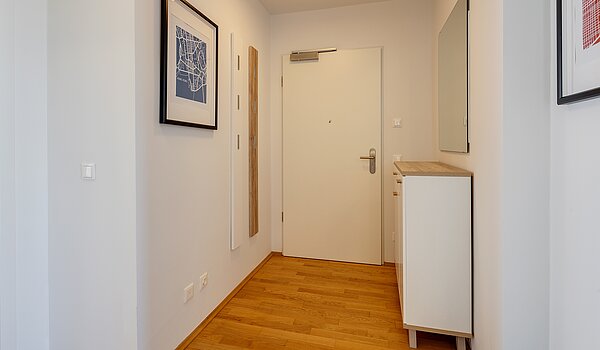Etagenwohnung mit 2 Zimmern | München-Ramersdorf | 70472 | Diele mit Stauraum