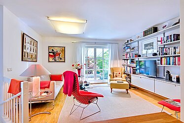 Obermenzing: Hochwertige, große 2-Zimmer-Terrassenwohnung mit attraktivem Studio - bald frei