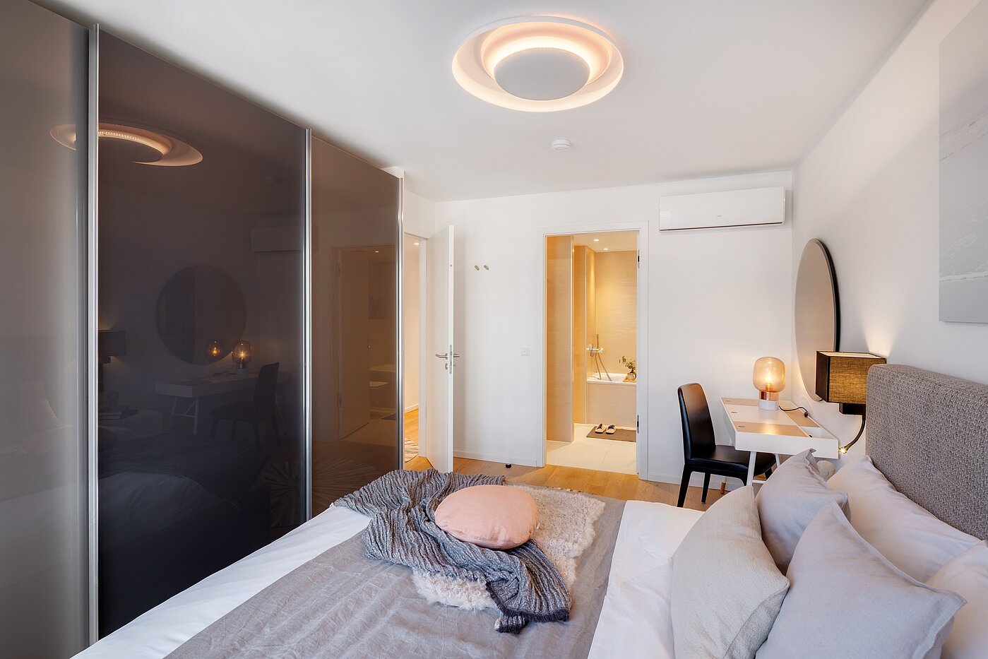 Etagenwohnung mit 4 Zimmern | München-Bogenhausen | 70380 | ...und Zugang zum Bad