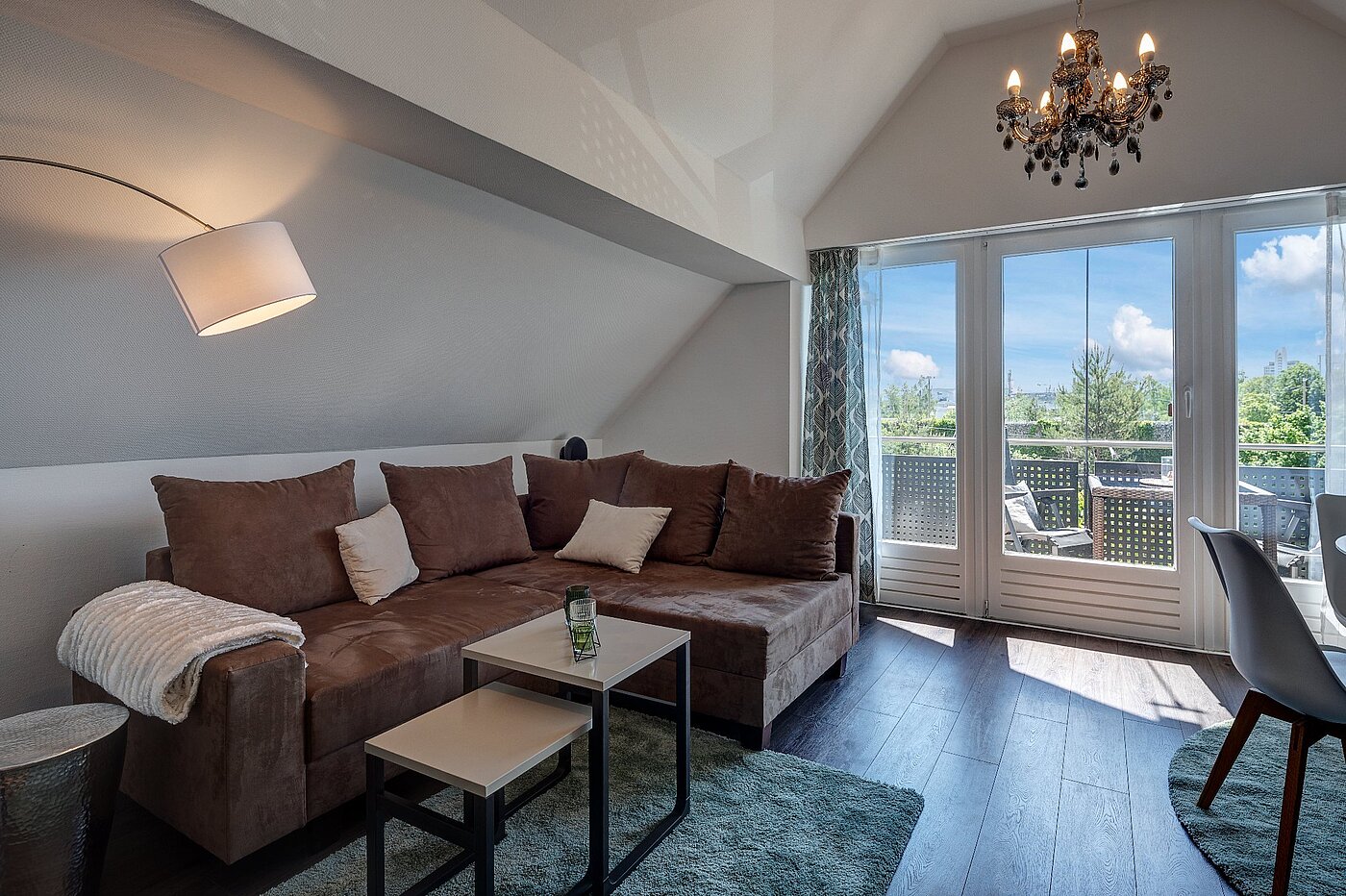 Dachgeschosswohnung mit 3 Zimmern | München-Hasenbergl | 1803ML5