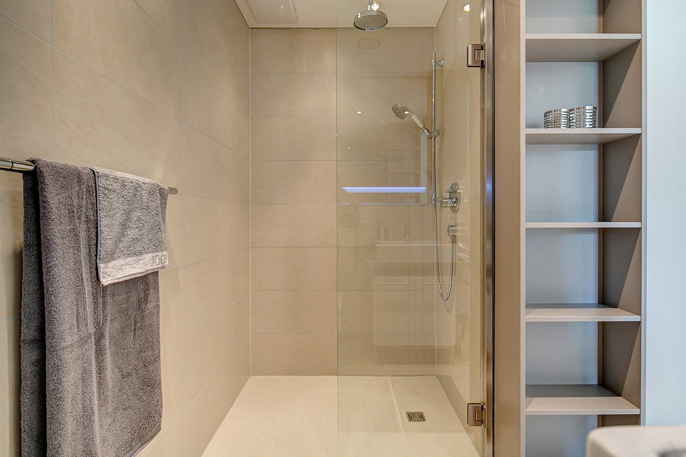 Etagenwohnung mit 1 Zimmer | München-Bogenhausen | 1807ML5 | ...und bodengleicher Dusche