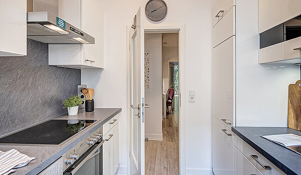 Erdgeschosswohnung mit 2 Zimmern | München-Schwabing | 70394 | ...separate Küche