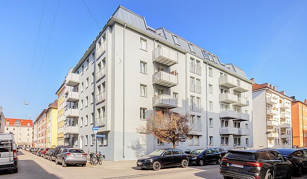 Etagenwohnung mit 2 Zimmern | München-Maxvorstadt | 70398 | Gebäudeansicht