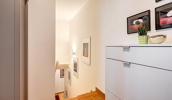 Maisonettewohnung mit 3 Zimmern | München-Lehel | 2209ML5 | Treppe von der Diele...