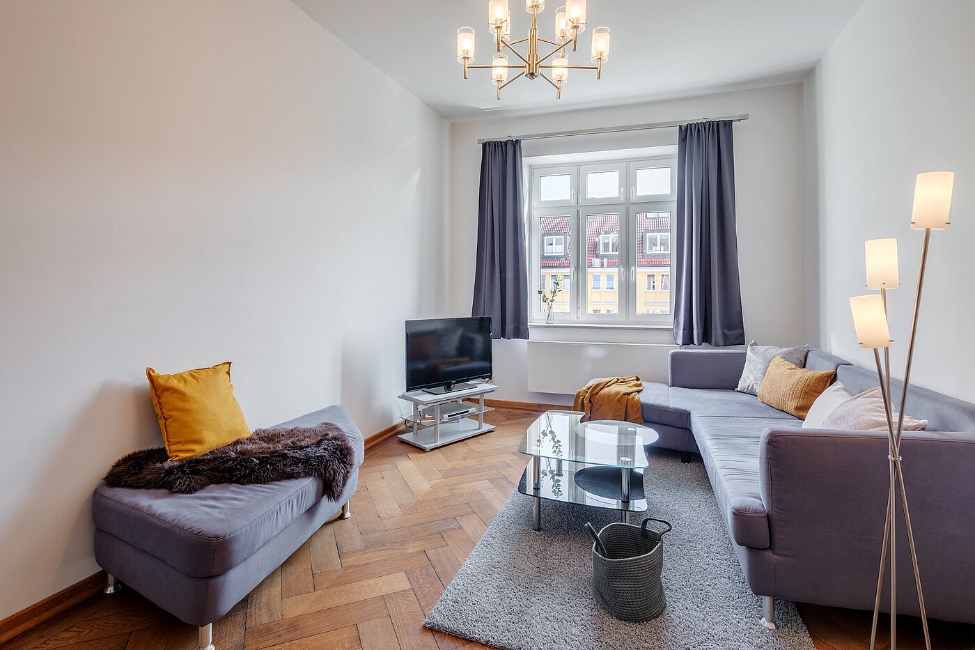 Etagenwohnung mit 5 Zimmern | München-Au | 2009ML3 | Geräumiges Wohnzimmer...