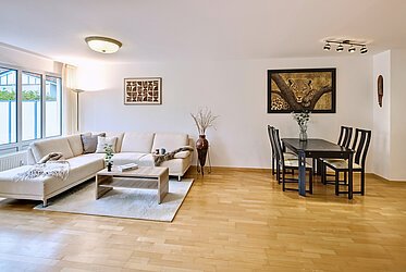 Waldperlach: Maisonette über 3 Etagen mit Garten, Hobbyraum & Stellplatz - frei