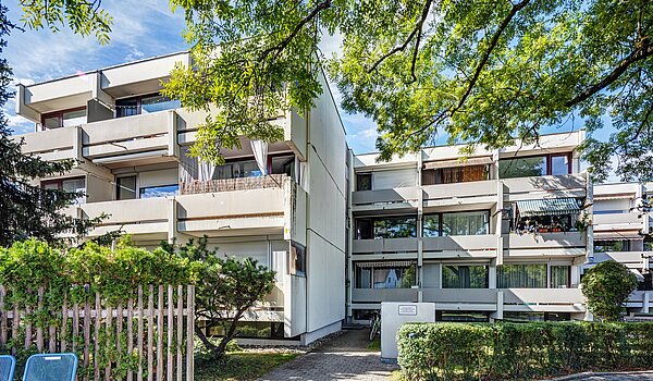 Apartment mit 2 Zimmern | München-Feldmoching | 70466 | Ansicht von der Straße aus
