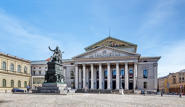 Etagenwohnung mit 3 Zimmern | 70046 | Bayerische Staatsoper