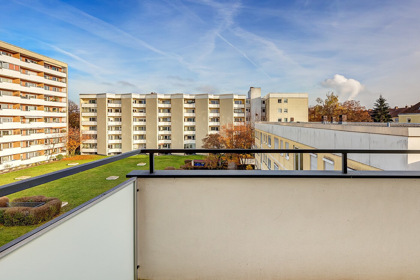 Etagenwohnung mit 2 Zimmern | München-Freimann | 70158 | Aussicht vom Balkon