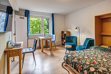 Schwabing-West: Befristet vermietetes Apartment in guter Lage