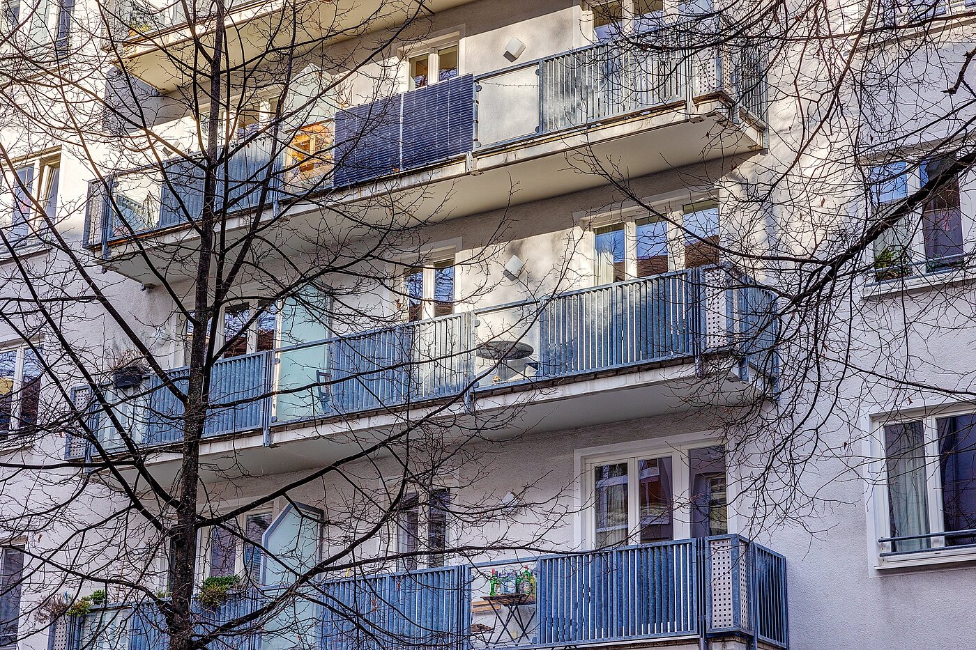 Etagenwohnung mit 3 Zimmern | München-Schwabing | 2212ML1 | Hausansicht im Winter...