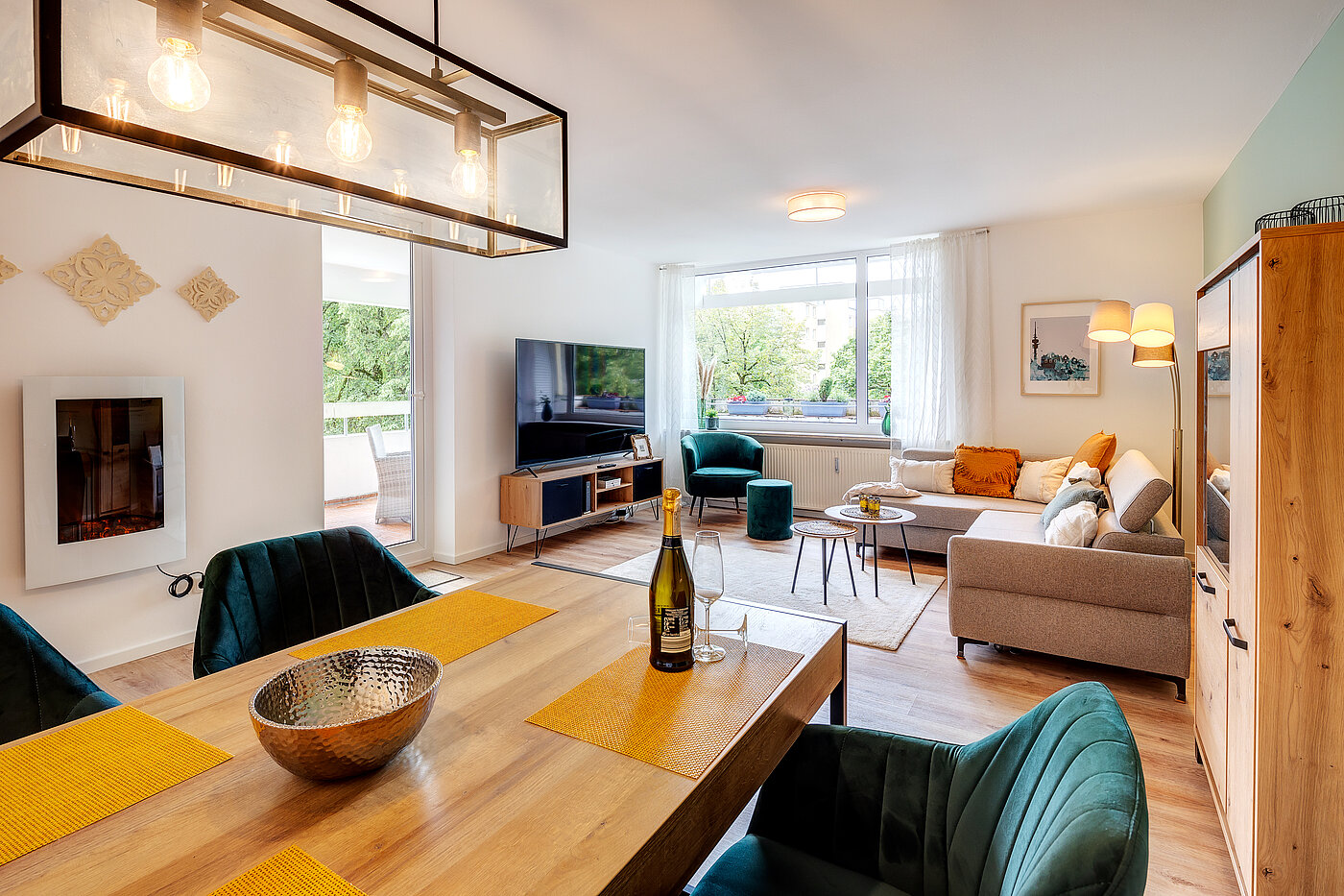 Etagenwohnung mit 3 Zimmern | Unterhaching | 70421 | Großzügig mit Zugang..